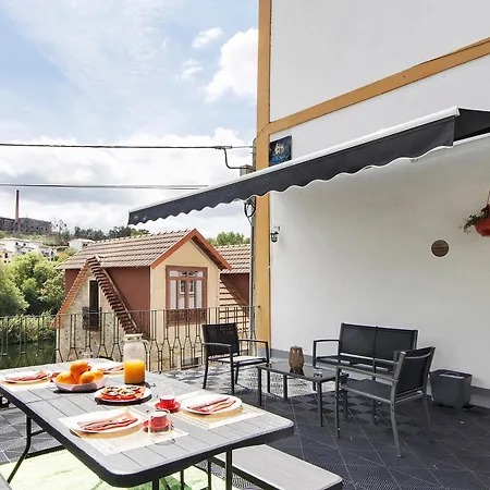 Casa Da Ponte بيت للعطل *